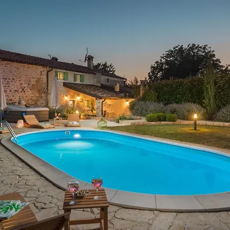 Family Friendly House With A Swimming Pool Cerion, Istria - Sredisnja Istra - 16332 Holiday home