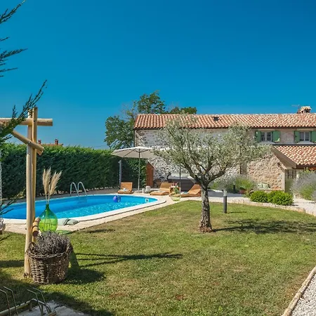 בית נופש Family Friendly House With A Swimming Pool Cerion, Istria - Sredisnja Istra - 16332 Višnjan